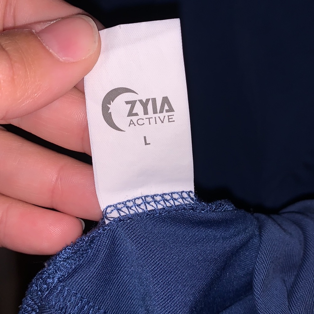 Zyia Active Cropped Short Sleeve Size Large - Picture 5 of 5